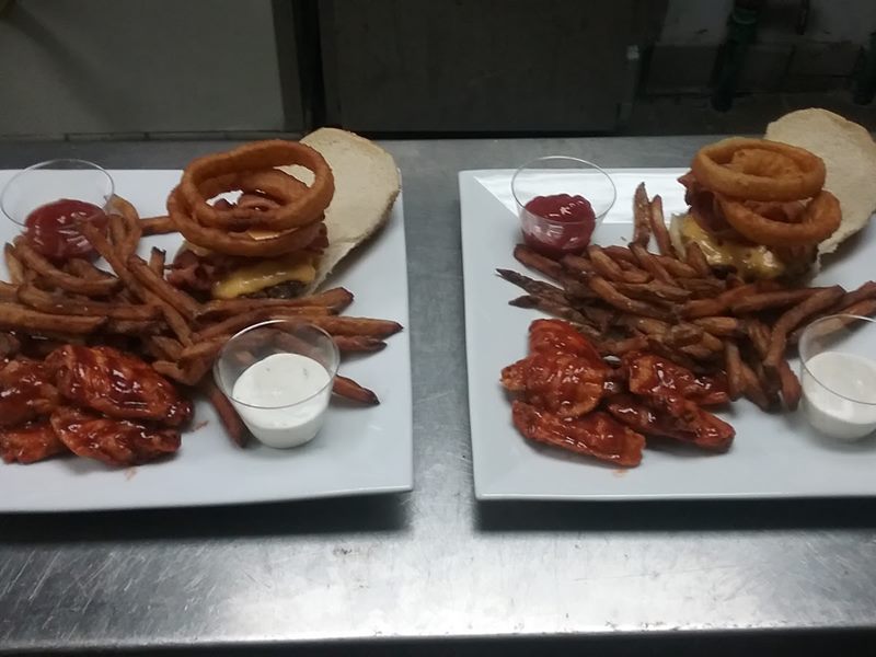 Logan's Beach Bar food